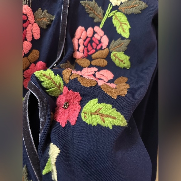 Due Per Due Embroidered Longline Cardigan Floral Velvet Trim M Embroidered - Picture 3 of 7